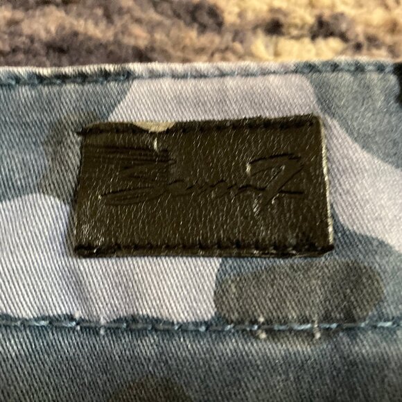 7 For All Mankind Blue and Gray Camo Cargo Skirt Size 12 - Camouflage - Picture 8 of 8